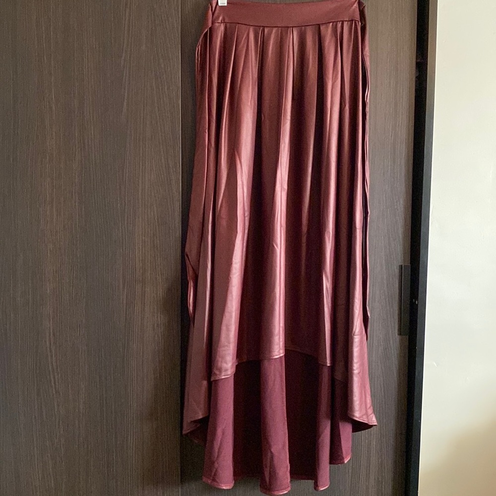 Long hi/low skirt that gives a leather look BURGUNDY colored